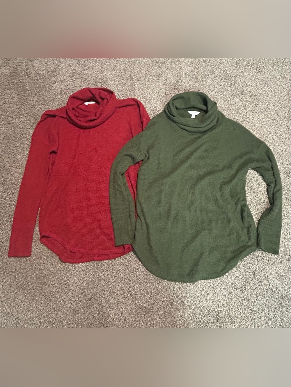 Time and Tru Women's Cozy Turtleneck Sweater - Red / Olive Green size S Lot of 2
